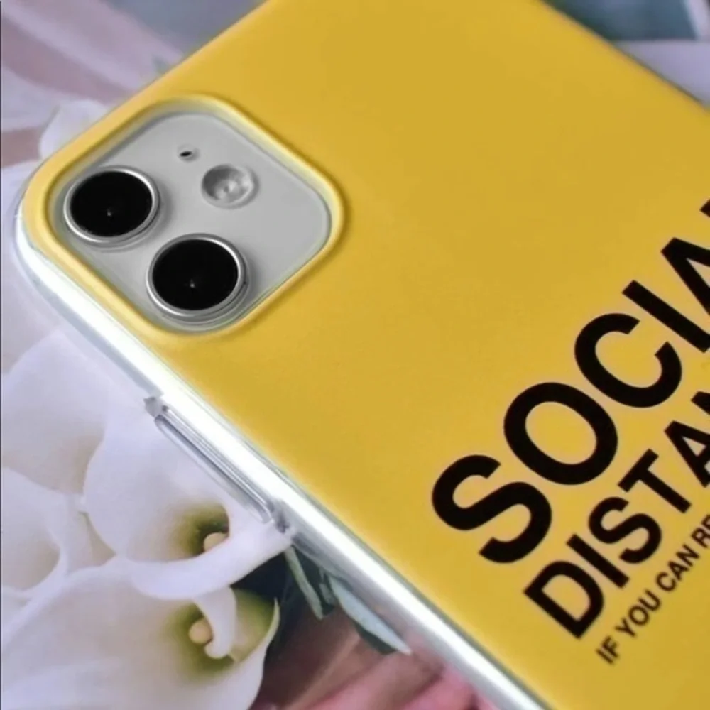 💋 IPhone social distancing phone case yellow